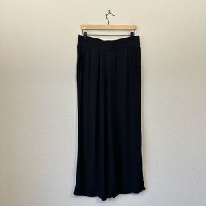 CABI #5681 Cafe Lounger Wide Leg Pants in Black Pull On Elastic Waist